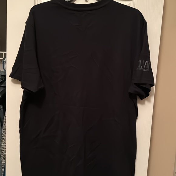 Casual tee with polyethylene strip! - Picture 2 of 5
